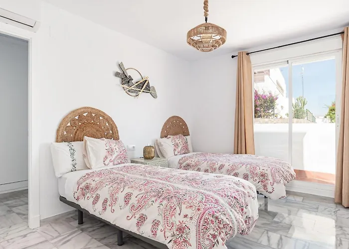 Fuente Del Sol * كونيل ذي لا فرونتيرا